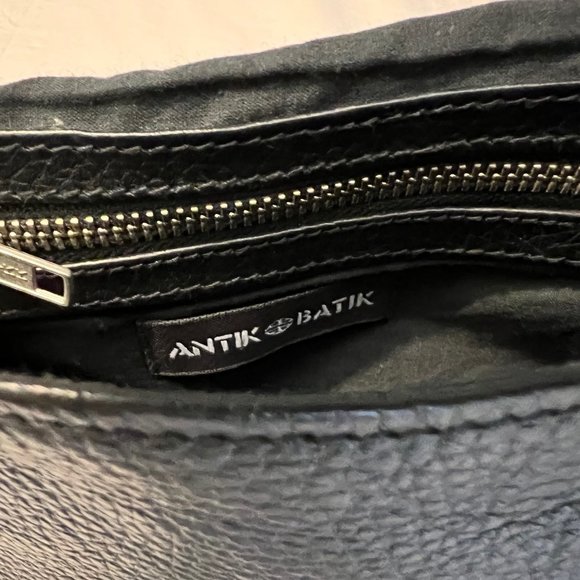 Beaded leather evening bag from Antik Batik, Paris, Bohemian crossbody style - Picture 4 of 5